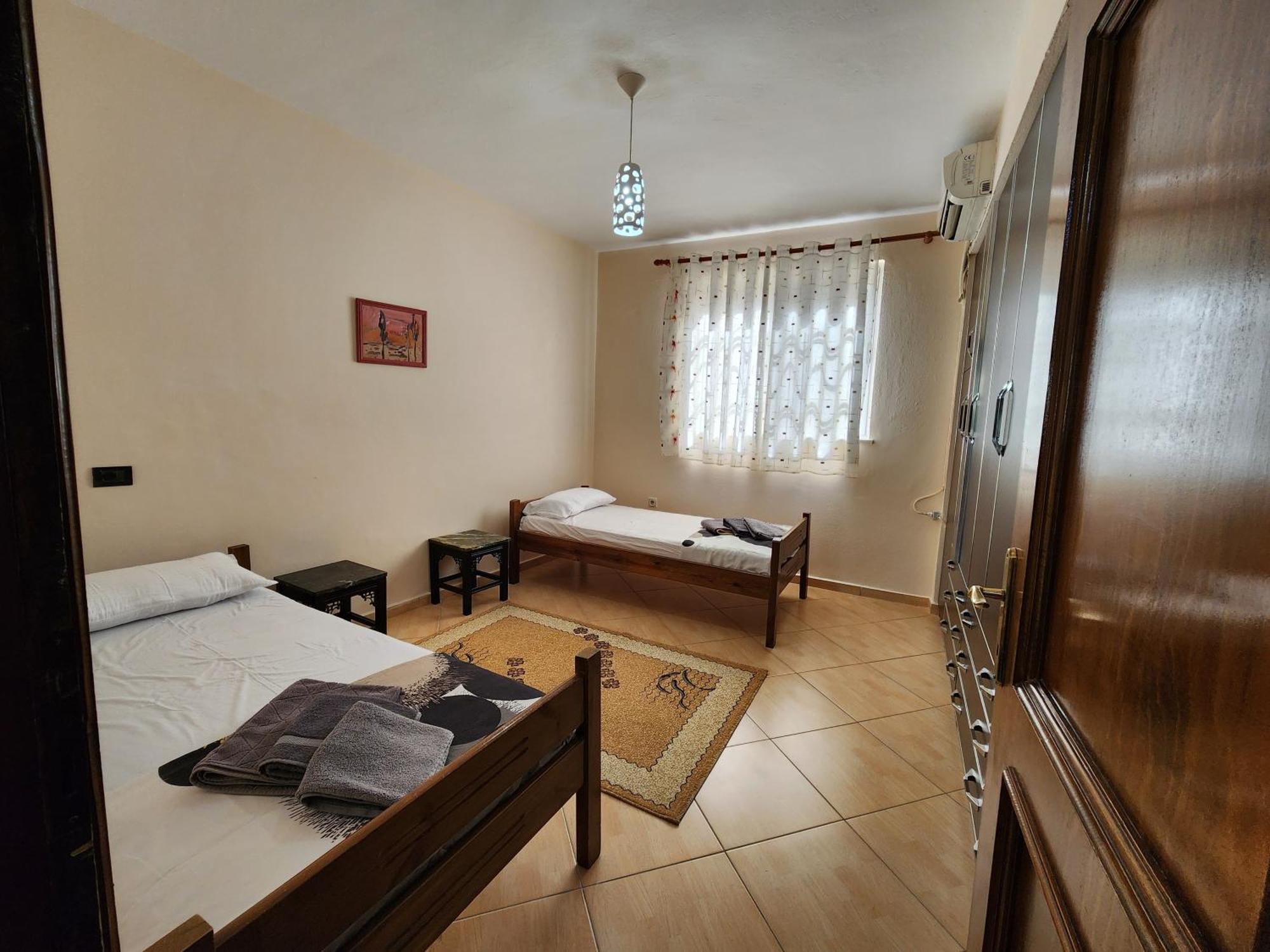Grace Apartment City Center Tiranë Ngoại thất bức ảnh
