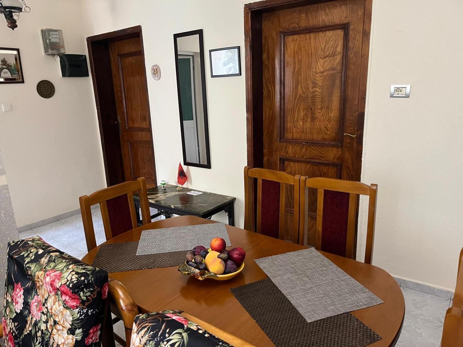 Grace Apartment City Center Tiranë Ngoại thất bức ảnh